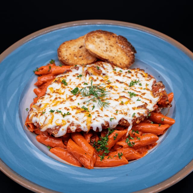 Classic Chicken Parm Pasta Marinara.